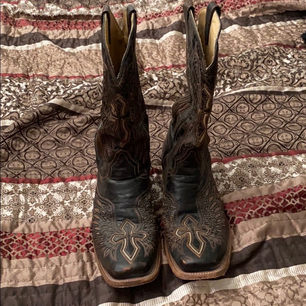 Corral angel wing/cross boots